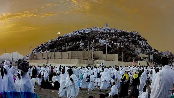 Hajj pilgrims gathered at Mount Arafat during pilgrimage